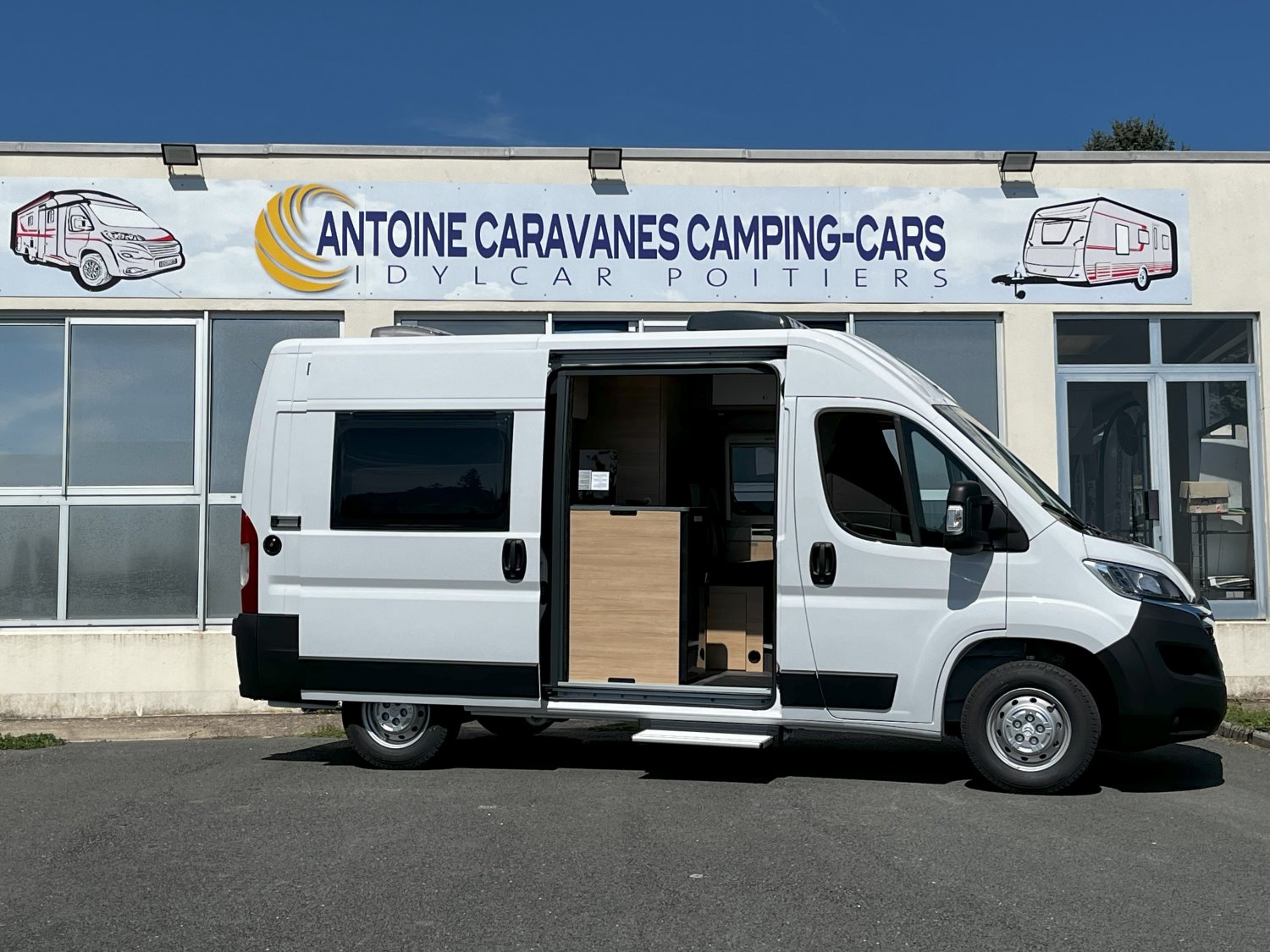 Champion Caravanes et Camping Car - Road Car Roadcar R540 à 59 584€